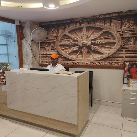 Aum Hotel Puttaparthi Exteriér fotografie