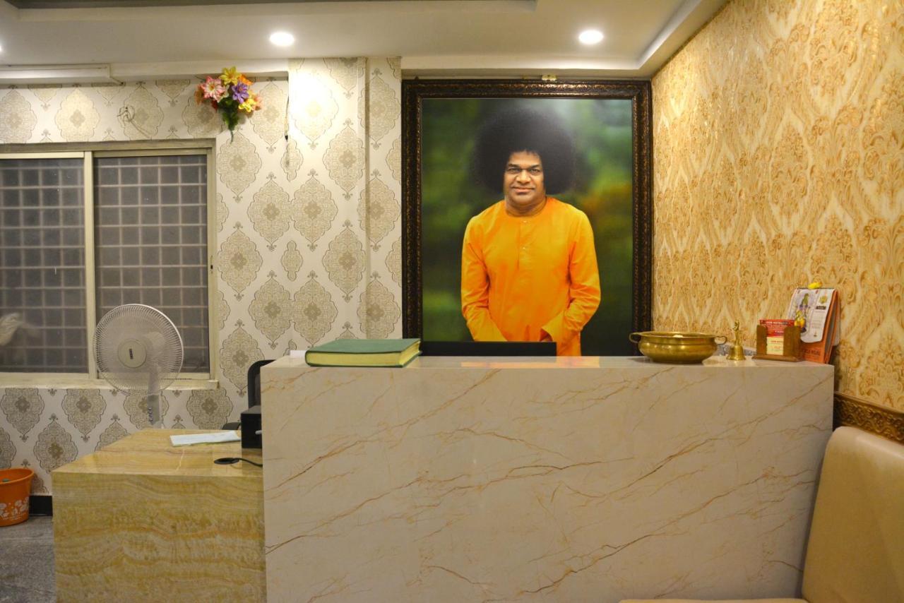 Aum Hotel Puttaparthi Exteriér fotografie